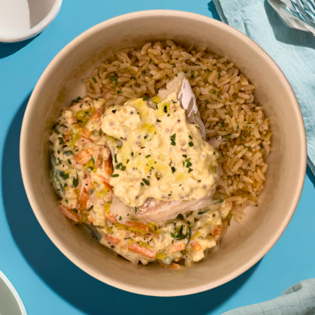 Filet de cabillaud, julienne de légumes et crème de moutarde à l'ancienne