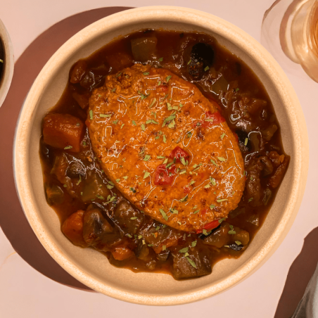 Galette de soja, tomate, basilic et légumes du soleil