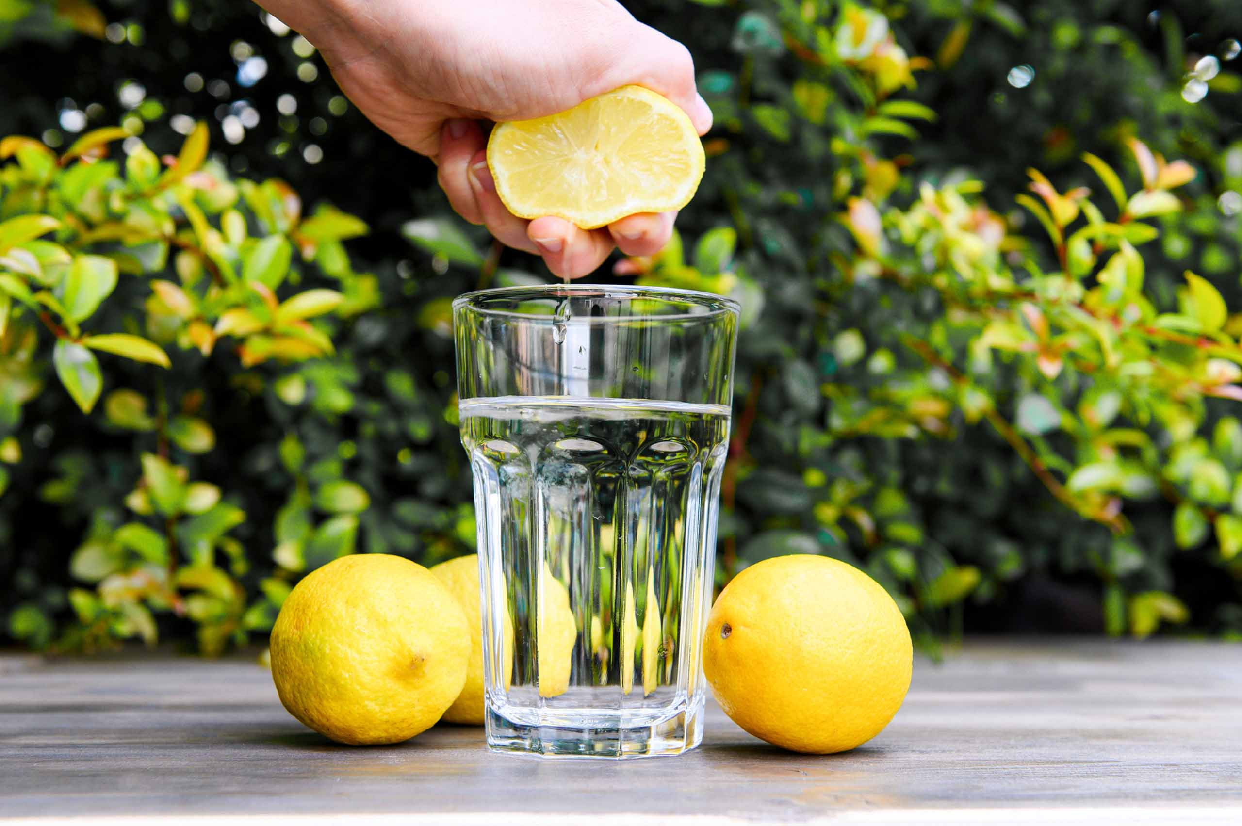 Jus de citron à jeun : est-ce que c'est fait pour toi ?